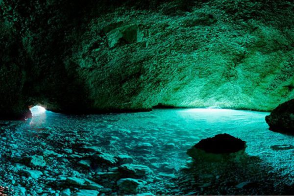 blue-cave-cres-1